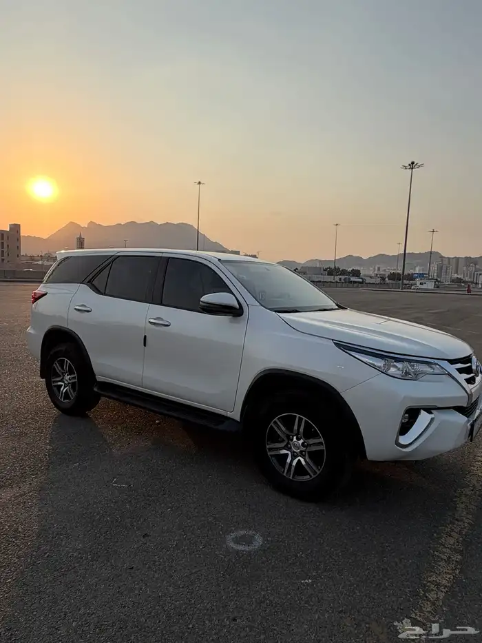 TOYOTA FORTUNER FOR SALE 5