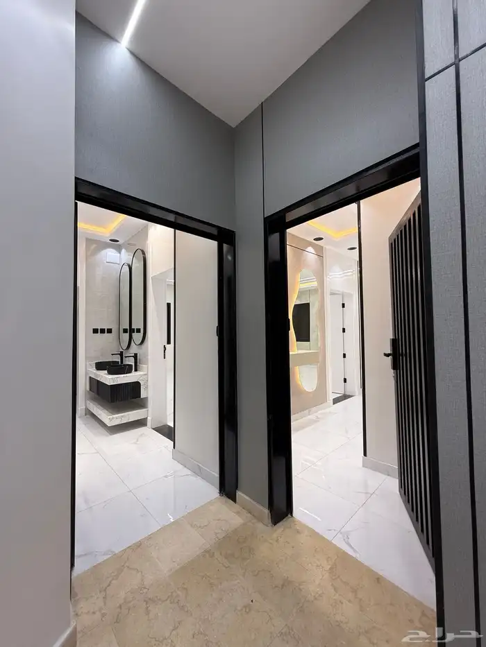 للبيع شقة علوي نظام دور بسطح خاص خلف ساكو طريق أبها الخميس 2