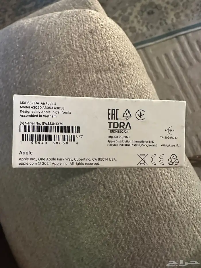 سماعة ابل ايربود 4 جديد بكرتونه مانفتح بسعر 400 2