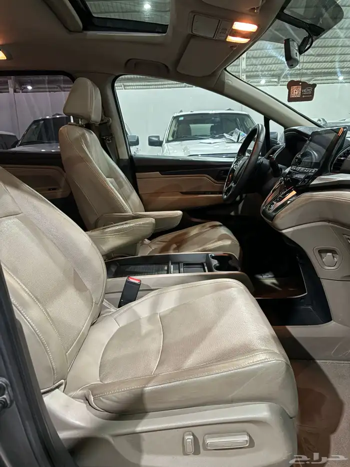 هوندا اوديسي 2018 فل كامل ابواب كهرباء 6 سلندر فتحه سقف 16