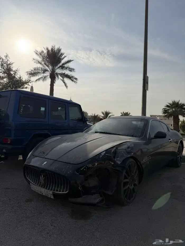 مازراتي قراند توريزمو اس 4.7 المكينة الحمراء مصدومة 38