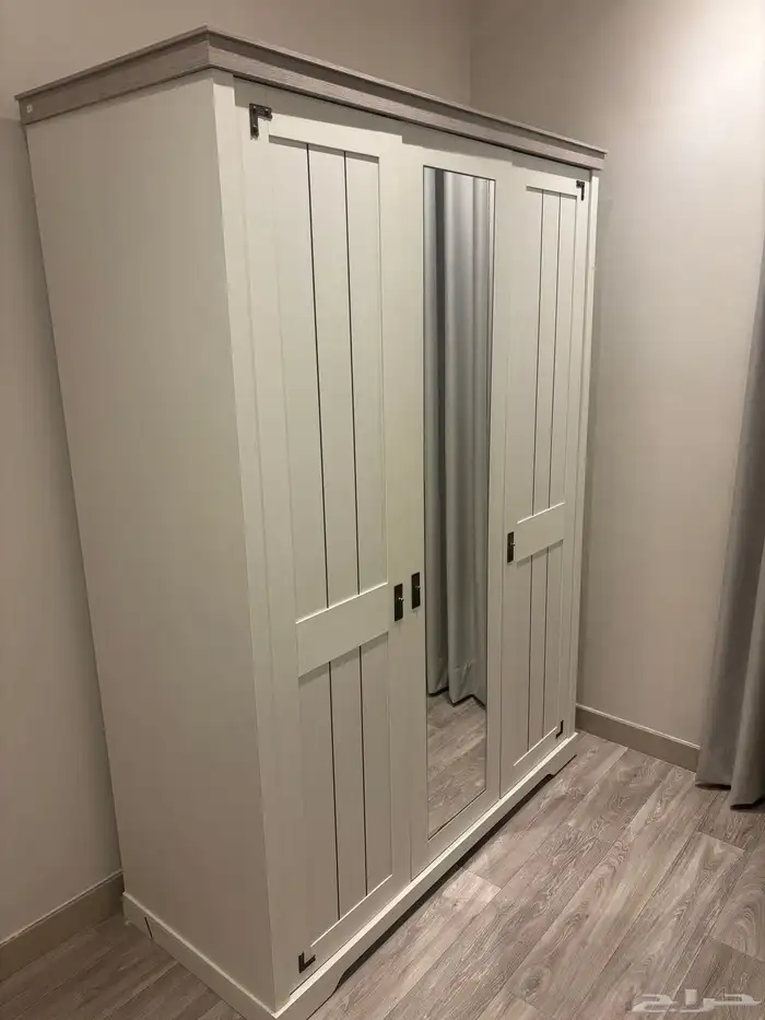 دولاب تخزين و طاوله وستاند 0