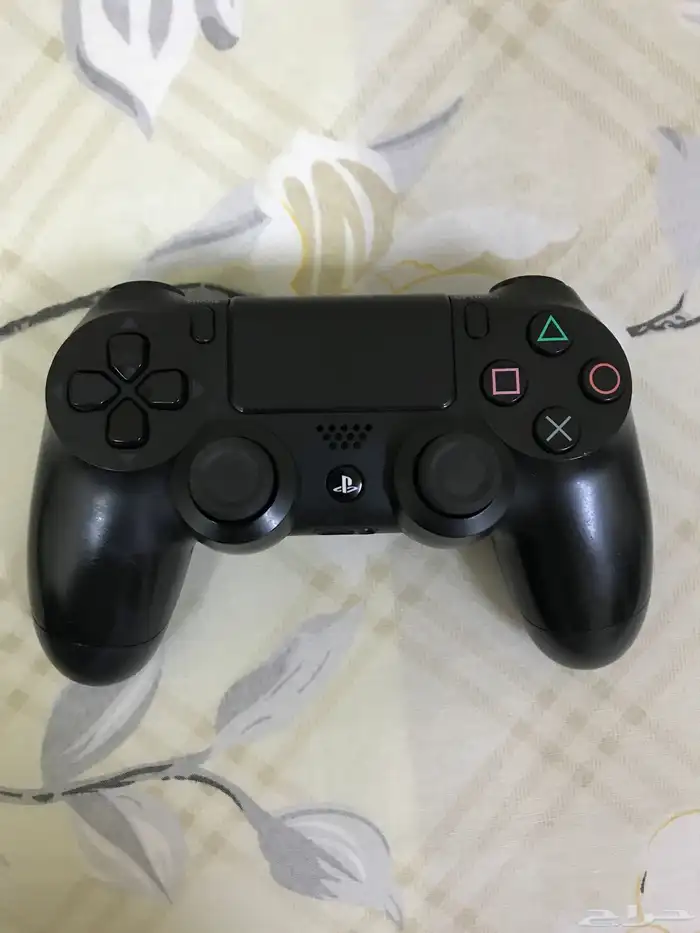 يد سوني 4 اصلية للبيع بدون اي مشاكل 0