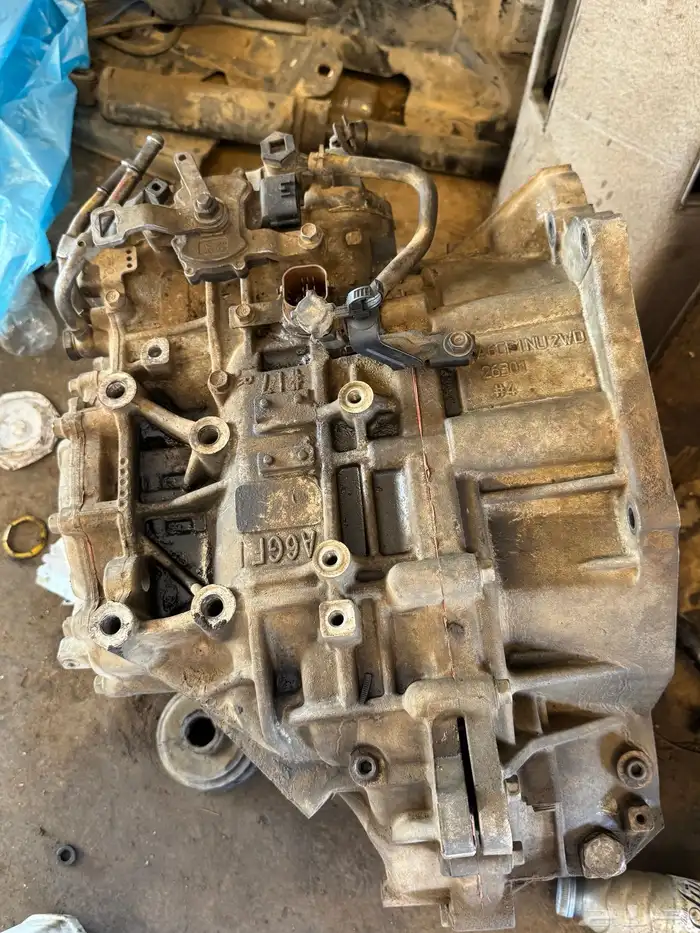 قير اللنترا 2016 حق مكينه 2000 للبيع 0