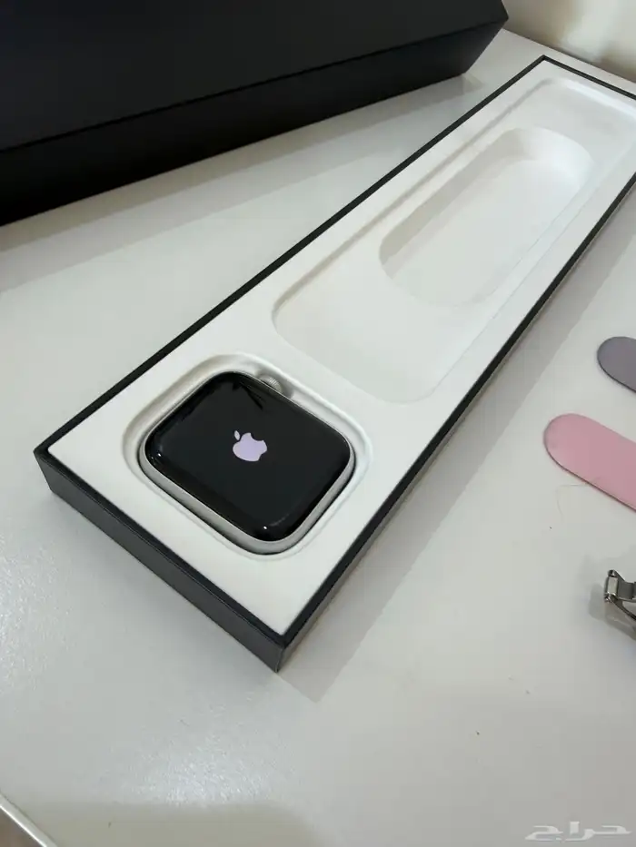 ساعة ابل ES الرياضيه 1