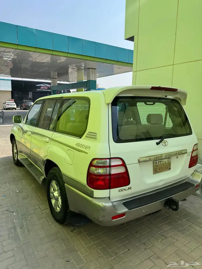 لاند كروزر 2005 قير عادي فل كامل دفلوك 1