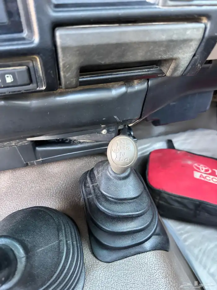 للبيع شاص مخزن 76