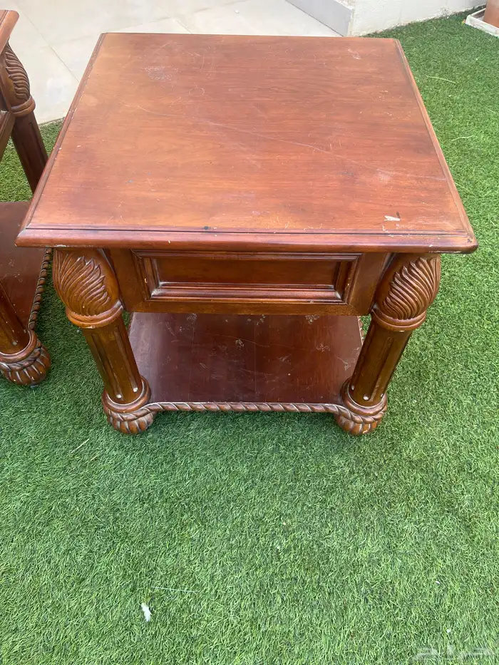 طاولة للبيع 0