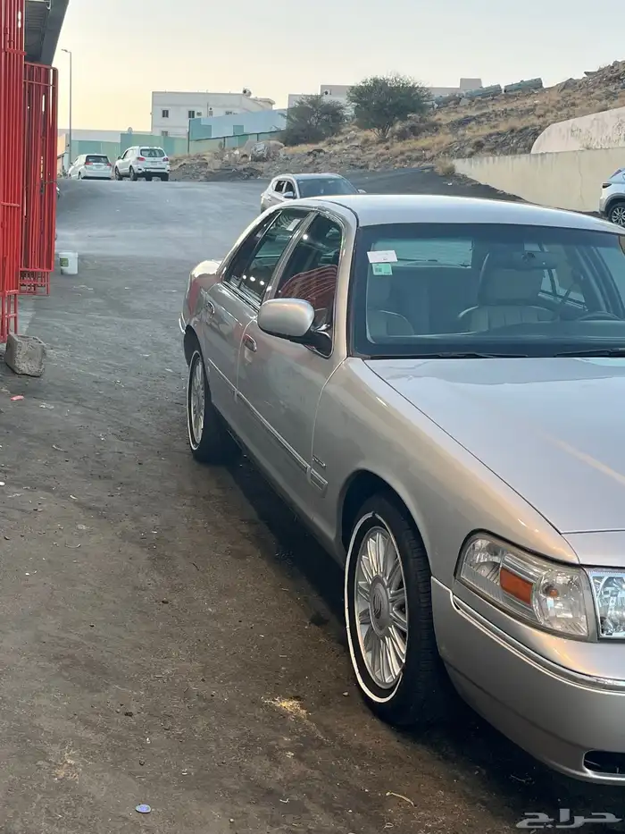 فورد قراند ماركيز 2011 7