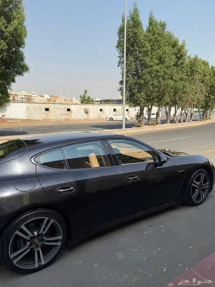 بورش باناميرا 5