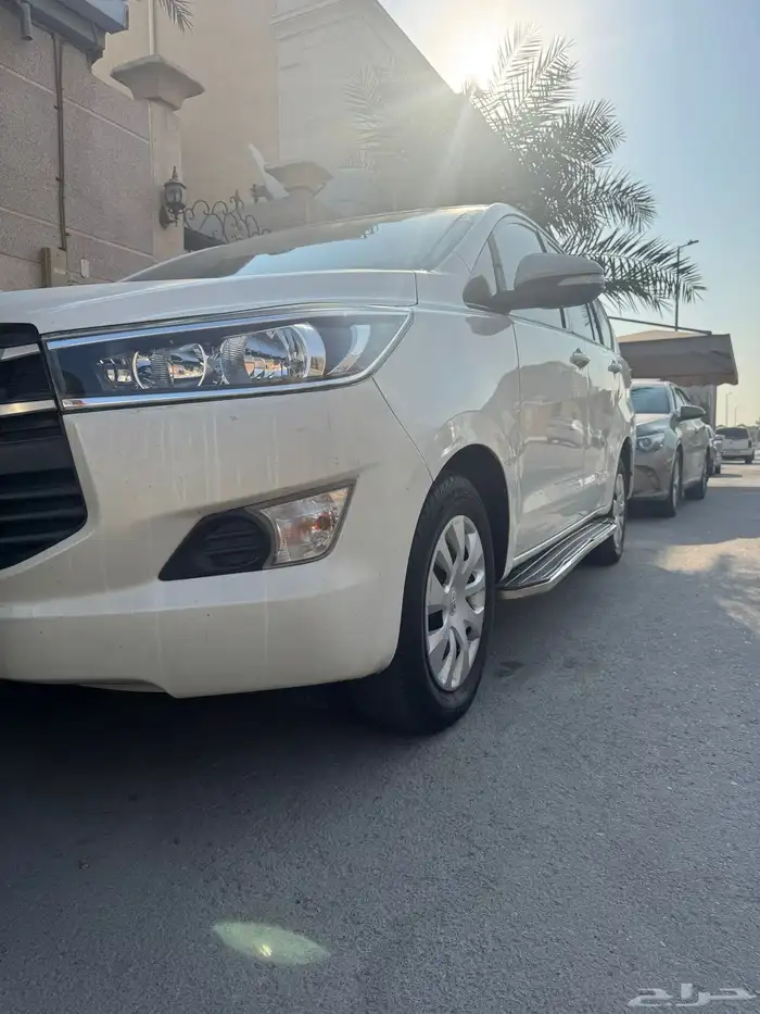 تويوتا أنو ا ممشى قليل جدا 6