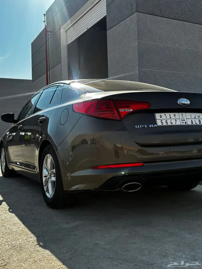 كيا اوبتيما ستاندر 2012 1