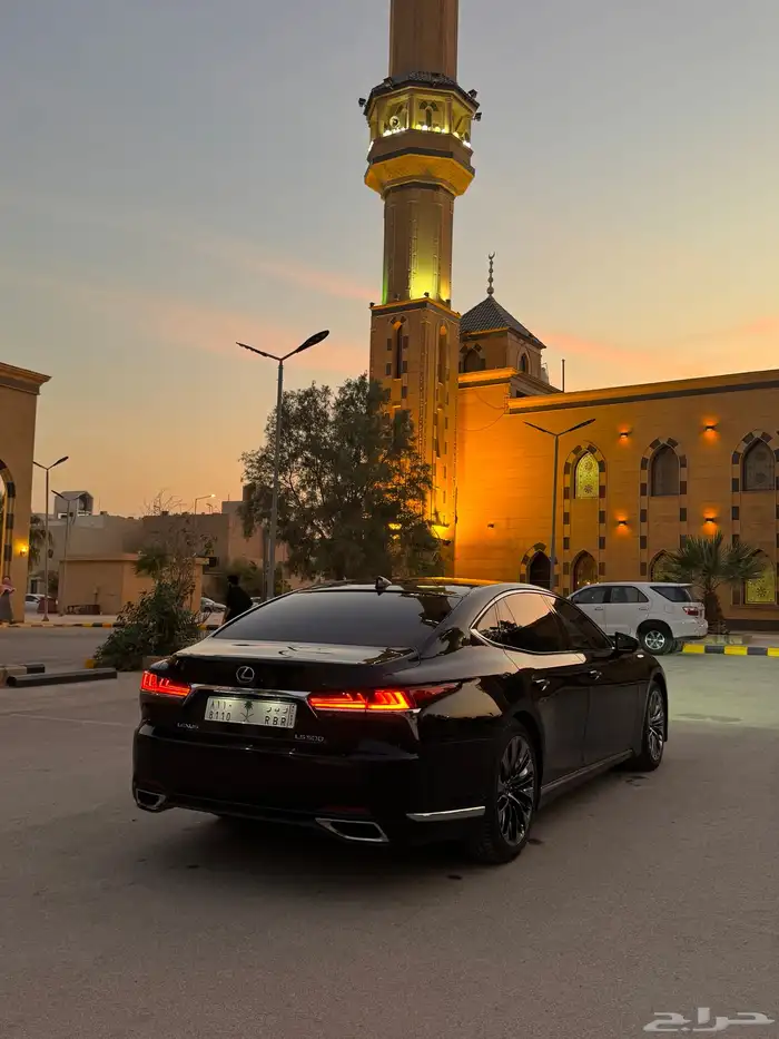 لكزس LS 500 سعودي 0