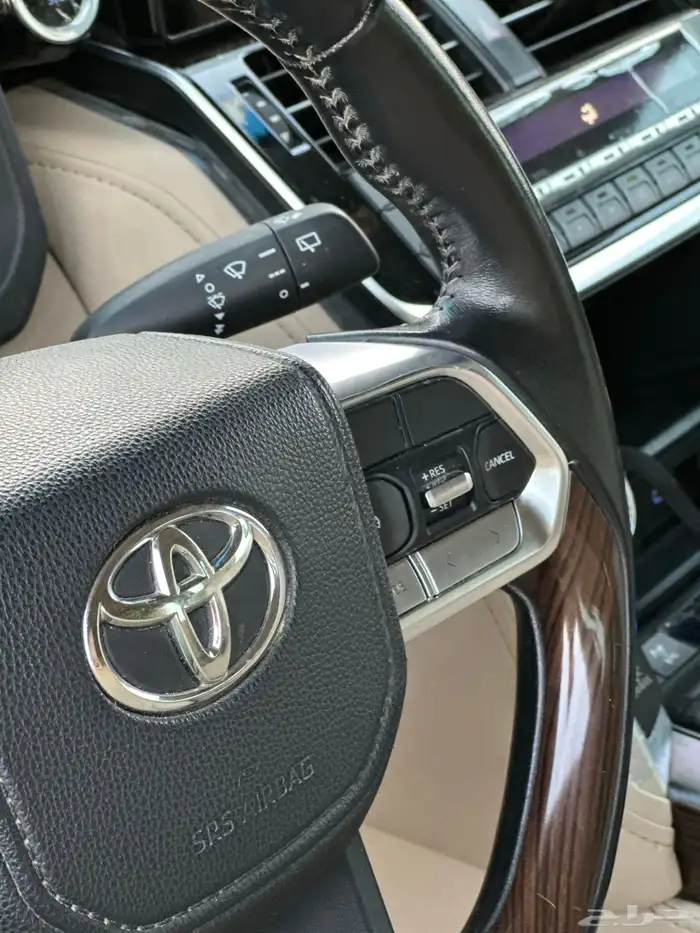 تويوتا لاندكروزر 16