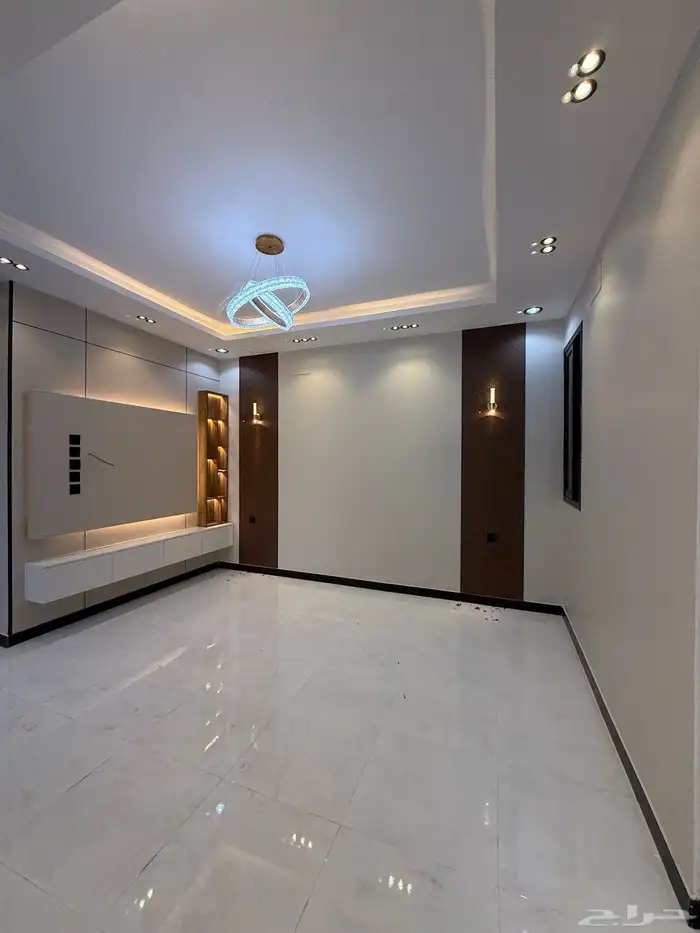 للبيع ارواف علويه 9 غرف وشقق ارضيه ببايكة سيارة درة الموسي 12