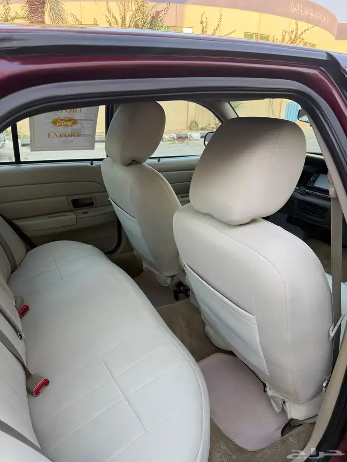 فورد فكتوريا ( 2011 ) 9