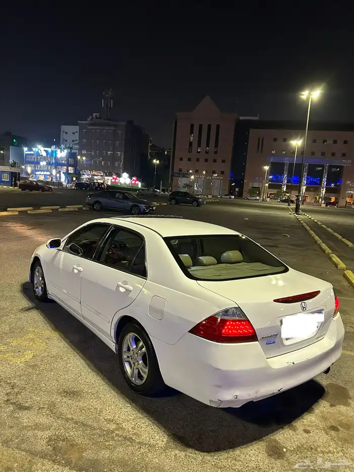 للبيع هوندا اكورد 2006 فل كامل استخدام شخصي 1