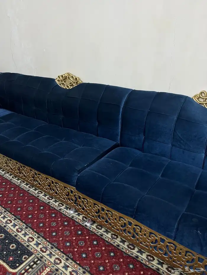 كنب للبيع 4 في 3.5 1