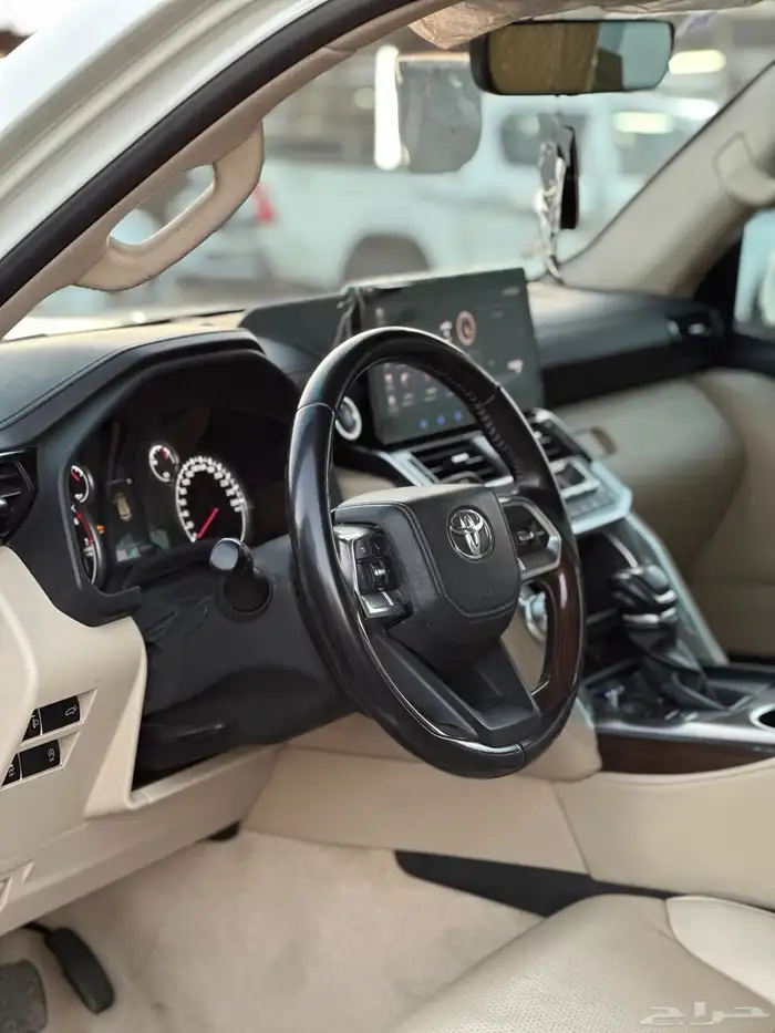 تويوتا لاندكروزر 14