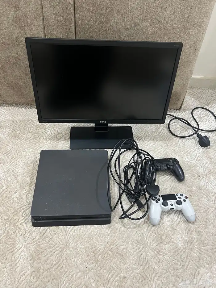 بلاستيشن 4 وشاشة قيمنق 1