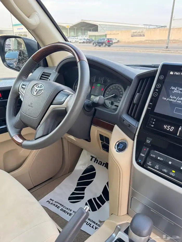 للبيع لاندكروزر GXR 2016 - بحالة الوكاله - سعودي 17