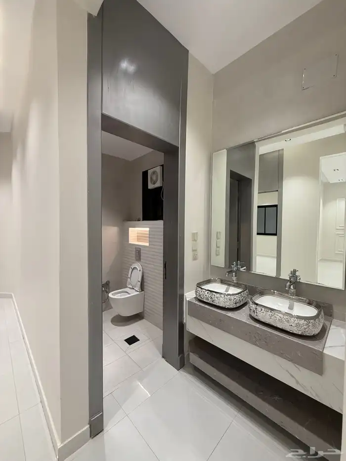 للبيع دور أرضي بمداخل خاصة وحوش بحي المعارض بسعر 570 الف 19