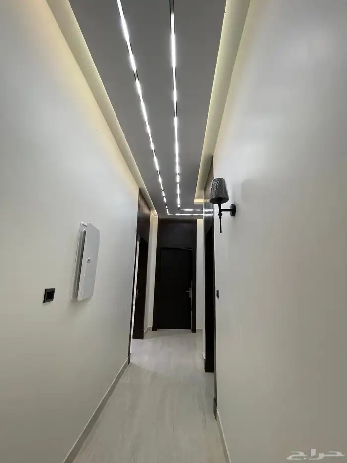 للبيع فيلا درج داخلي وشقتين مساحة 312م واحة الرحال 14