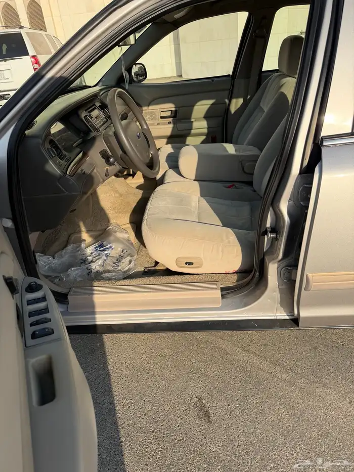 فورد كراون فكتوريا (وكالة) 9