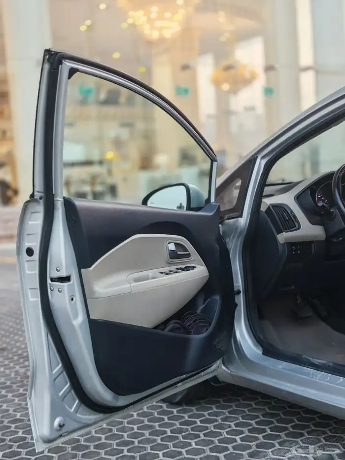 كيا ريو هاتشباك مخززن فل كامل 26