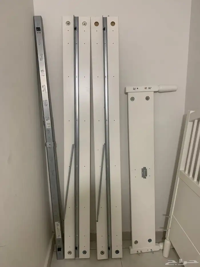 سرير نوم ايكيا 0