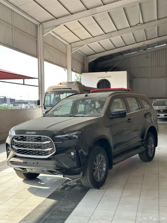 جيب ايسوزو MUX - فل كامل دبل- 2025 1