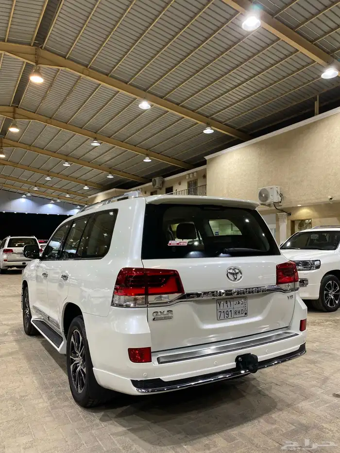 للبيع جيب جي اكس ار 2021 تورينق عبداللطيف عداد 142 الف 7