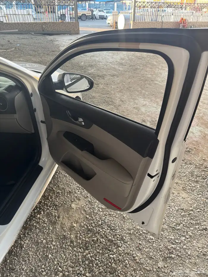 كيا سيراتو 5