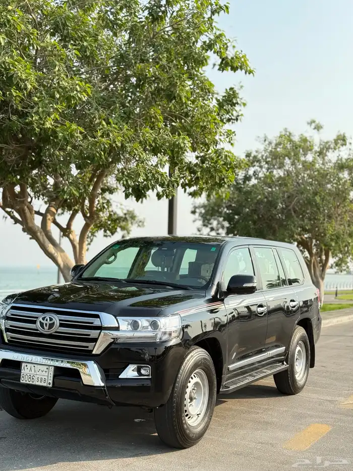 لاندكروزر 6