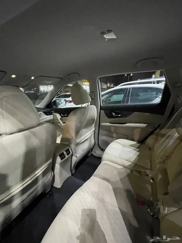 اكس تريل 2022 31