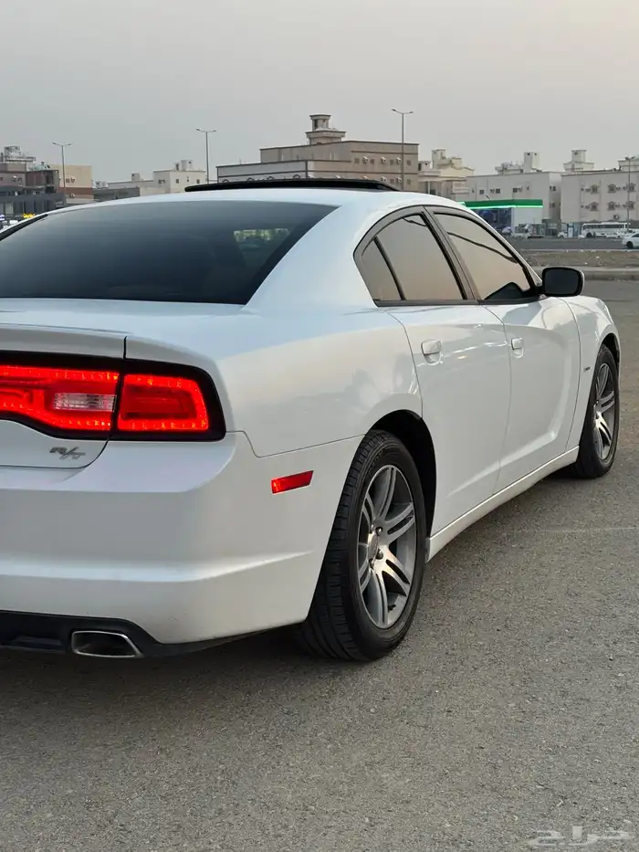 للبيع تشارجر 2014 فل هاوس V8 ابيض لؤلؤي مالك اول 14