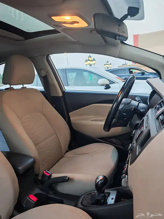 كيا ريو هاتشباك مخززن فل كامل 51