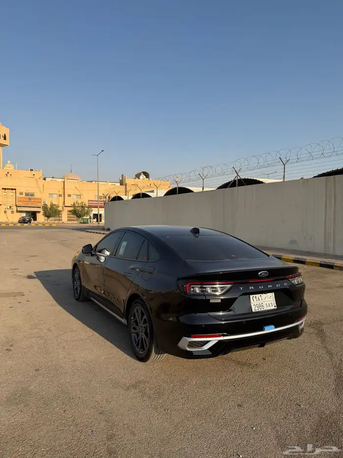 تورس اسود ترند 2025 3