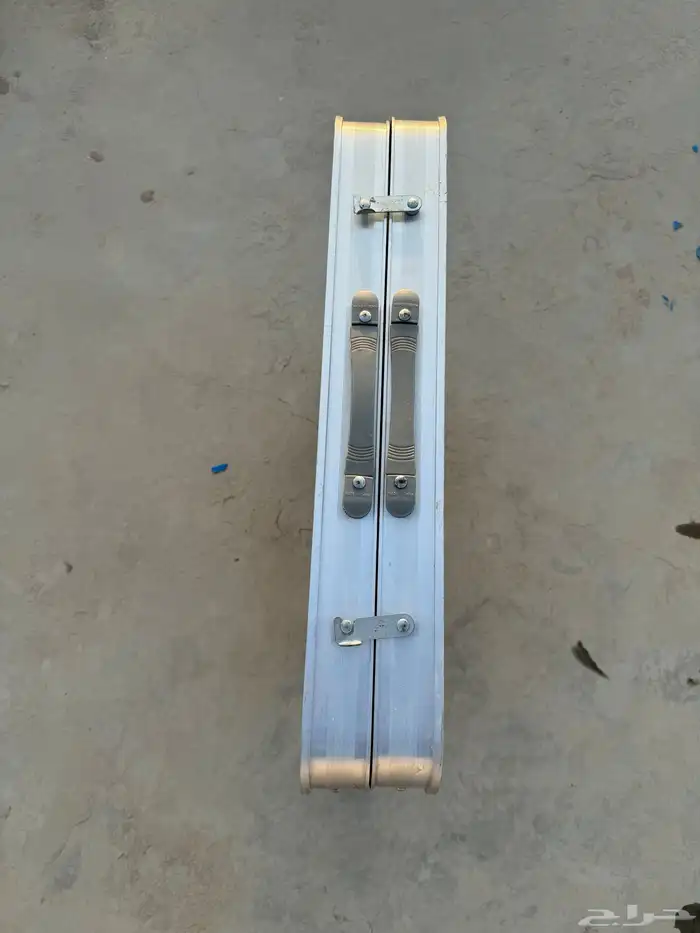 طاولة للرحلات 0