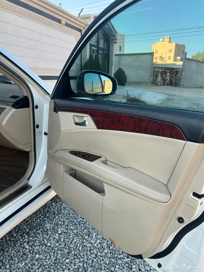 تويوتا افالون 2012 نظيفه جدا 14