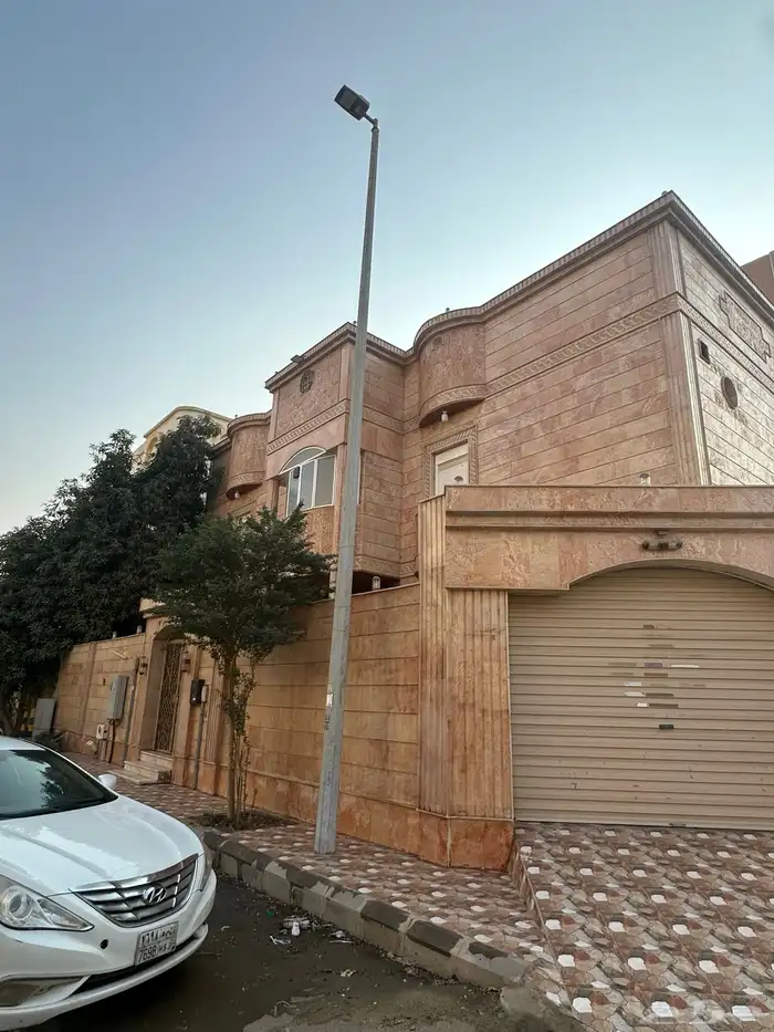 فيلا اجار بالكامل عوايل او شركات 1