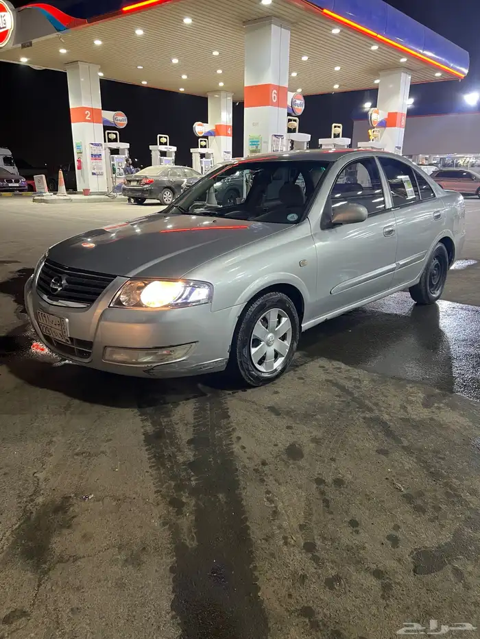 للبيع نيسان صني 2011 5