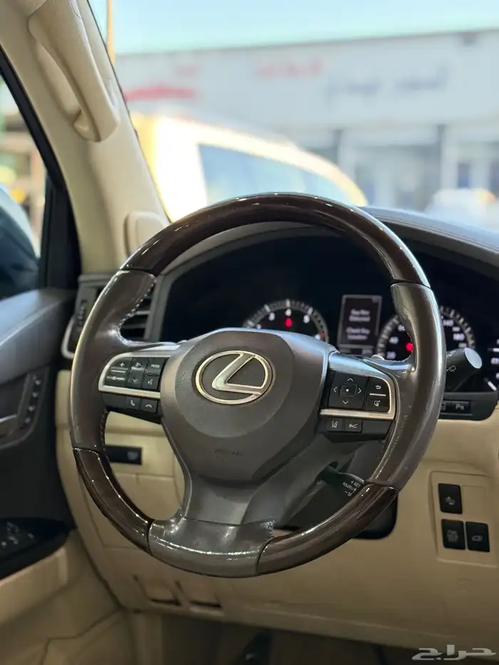 لكزس - 2016 - LX570 - فل كامل 20
