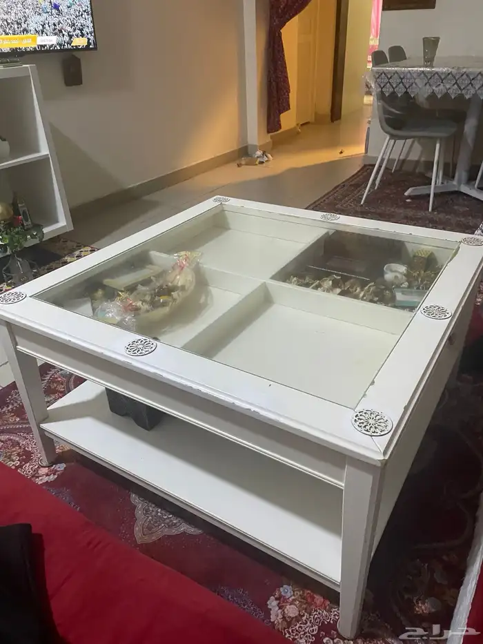 طاولة و ارفف بالجملة الاتنين a table and a bookshelf 0