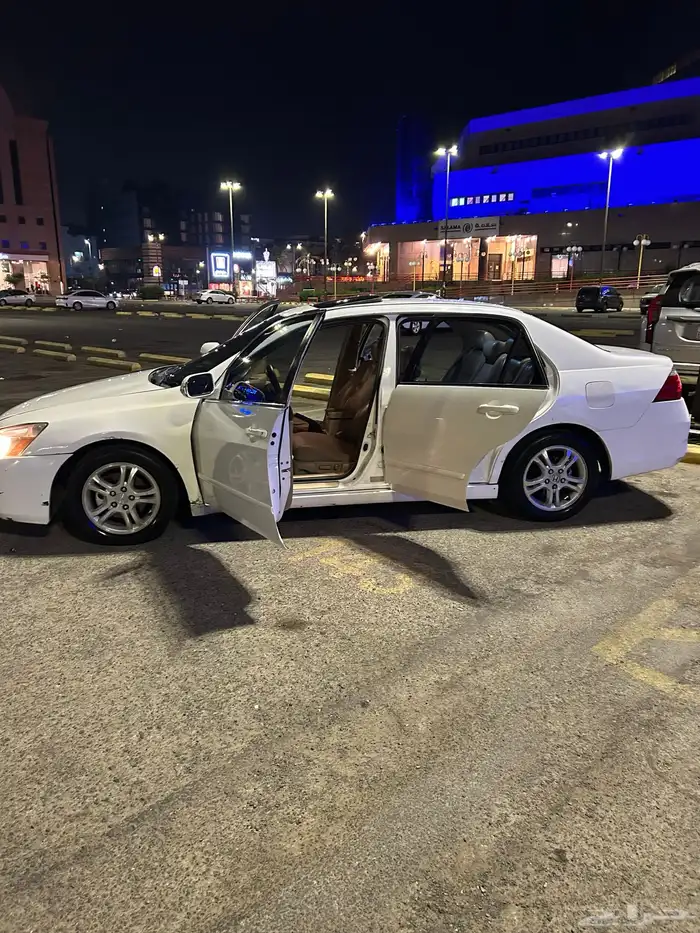 للبيع هوندا اكورد 2006 فل كامل استخدام شخصي 25