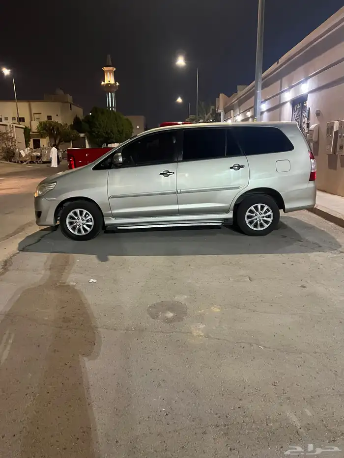 انوفا تويوتا 2014 9