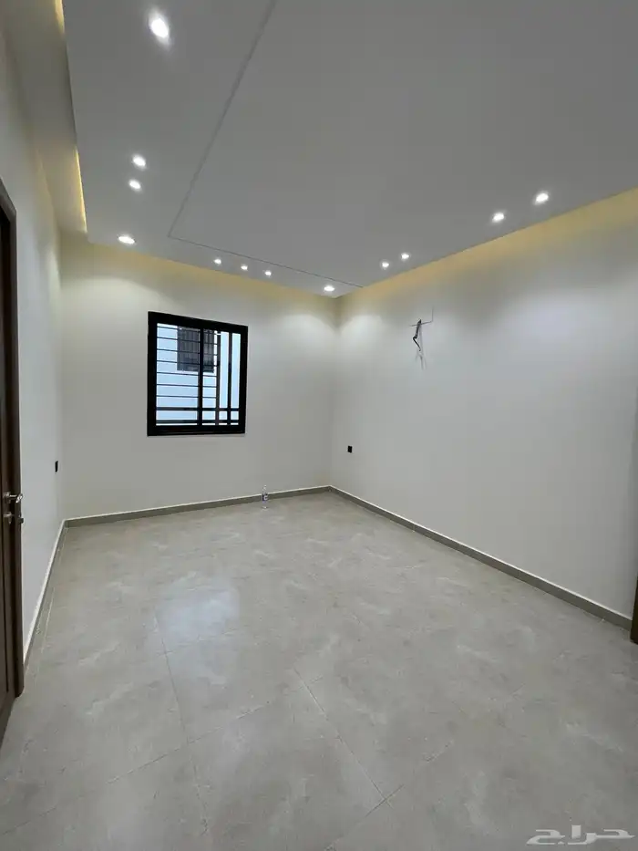 للبيع شقق علويه بالمحاله ابها بسعر 500 الف قريبه من الخدمات 7