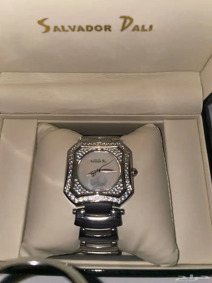 ساعات متنوعه للبيع 0