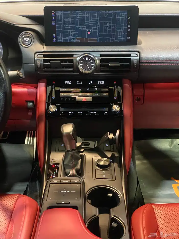 لكزس IS350 2023 ( اف سبورت ) العداد 34 الف فقط بحالة الوكال 11