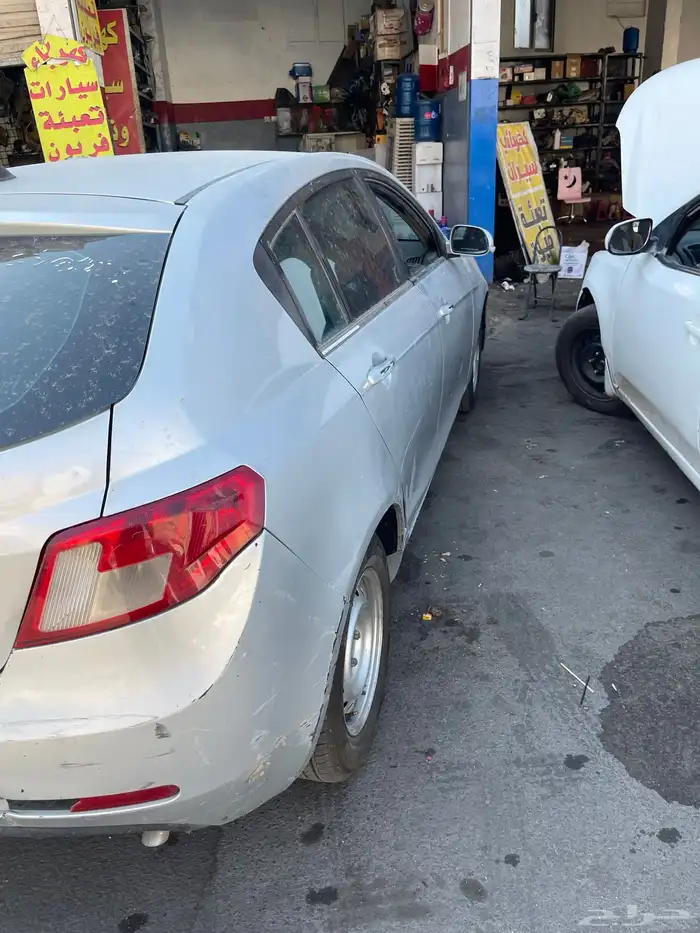 سيارة جيلي سبعة شباك للبيع تشليح شغال 5